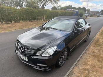 Used Mercedes-Benz E Class 2012 for sale - 79438640: Photo