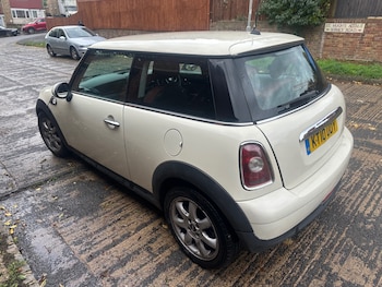 Used MINI Hatch 2010 for sale - 76359029: Photo
