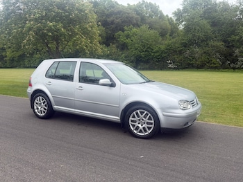 Used Volkswagen Golf 2003 for sale - 78603121: Photo