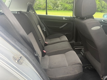 Used Volkswagen Golf 2003 for sale - 78603121: Photo