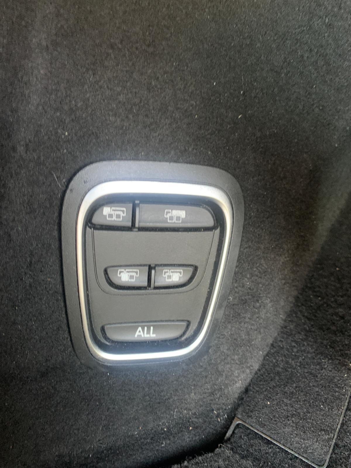 Used Renault Grand Scenic 2017 for sale - 77627140: Photo 3