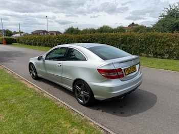 Used Mercedes-Benz CLC Class 2010 for sale - 79124317: Photo