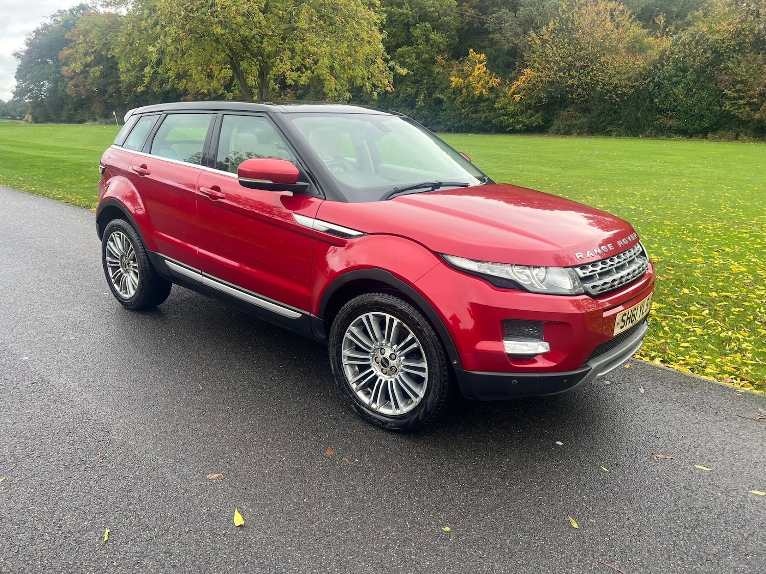 Used Land Rover Range Rover Evoque 2011 for sale - 76359031: Photo 1