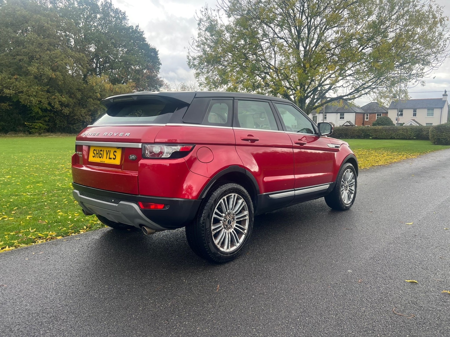 Used Land Rover Range Rover Evoque 2011 for sale - 76359031: Photo 6