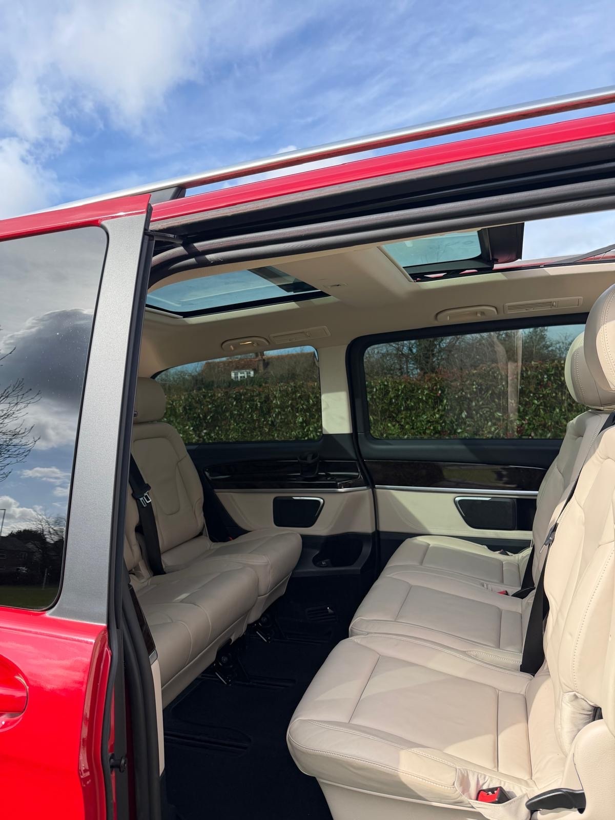 Used Mercedes-Benz V-Class 2018 for sale - 77898876: Photo 11