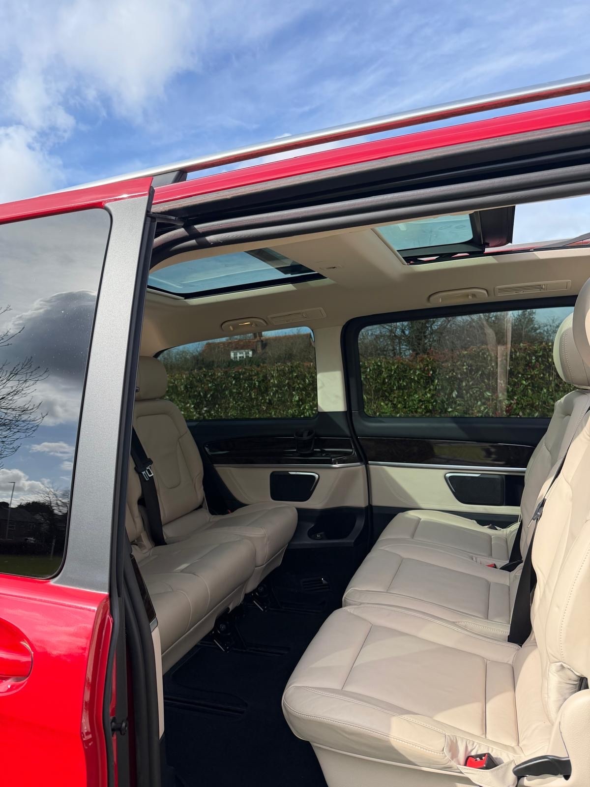 Used Mercedes-Benz V-Class 2018 for sale - 77898876: Photo 12