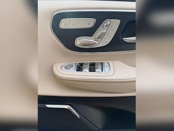 Used Mercedes-Benz V-Class 2018 for sale - 77898876: Photo