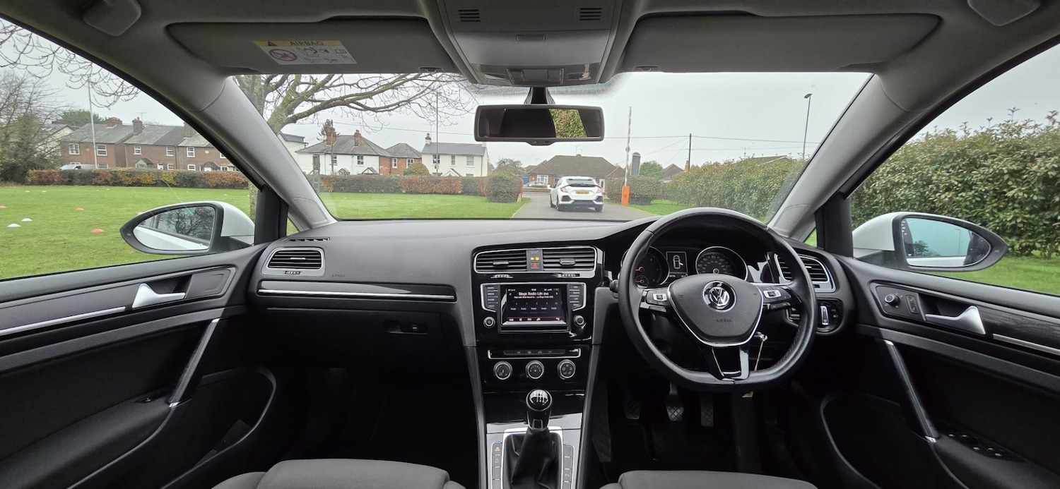 Used Volkswagen Golf 2014 for sale - 76702516: Photo 12