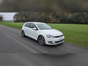 Volkswagen - Golf