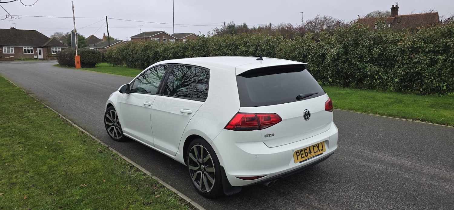 Used Volkswagen Golf 2014 for sale - 76702516: Photo 6