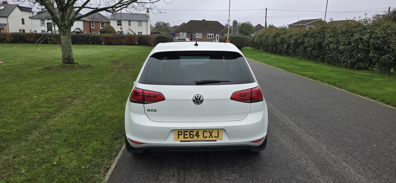 Used Volkswagen Golf 2014 for sale - 76702516: Photo 7