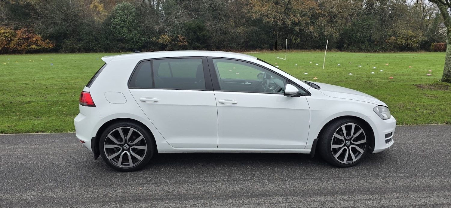 Used Volkswagen Golf 2014 for sale - 76702516: Photo 9