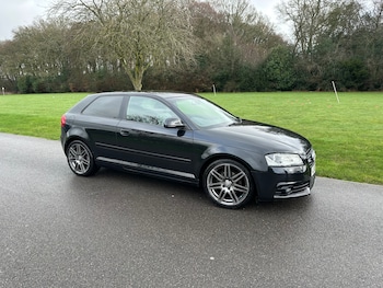 2010 (10) - 1.8 TFSI Black Edition 3dr S Tronic