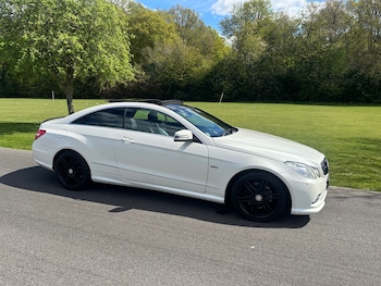 Used Mercedes-Benz E Class 2010 for sale - 78309683: Photo