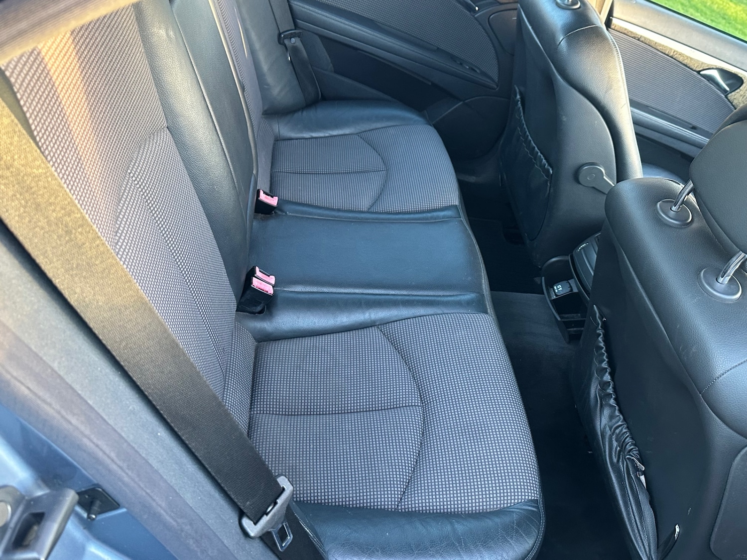 Used Mercedes-Benz E Class 2004 for sale - 76702515: Photo 7