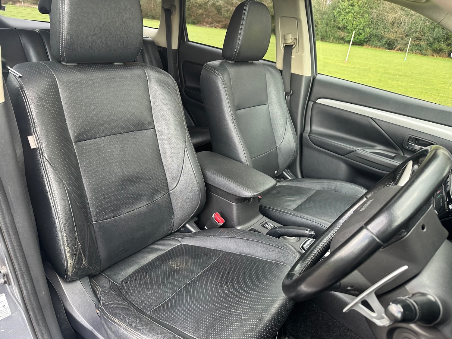 Used Mitsubishi Outlander 2015 for sale - 77785553: Photo 8