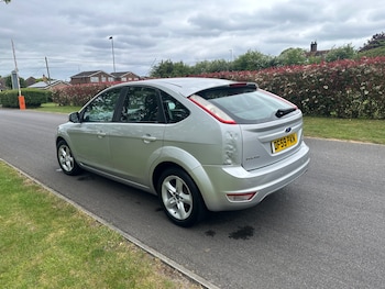 Used Ford Focus 2010 for sale - 78539920: Photo