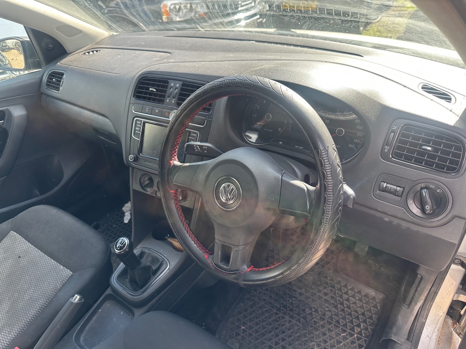 Used Volkswagen Polo 2010 for sale - 78222817: Photo 8