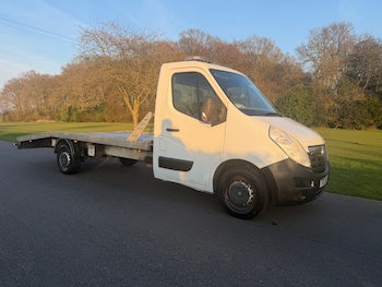 Vauxhall Movano feature image