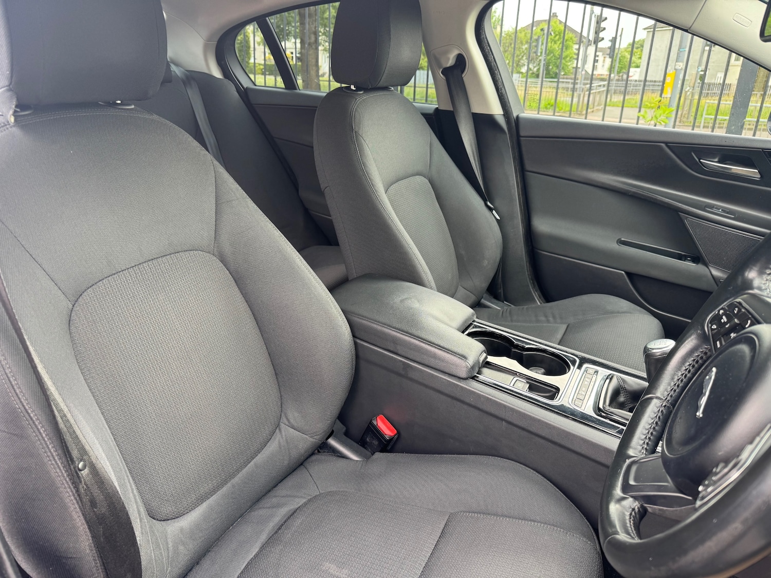 Used Jaguar XE 2015 for sale - 76518269: Photo 15