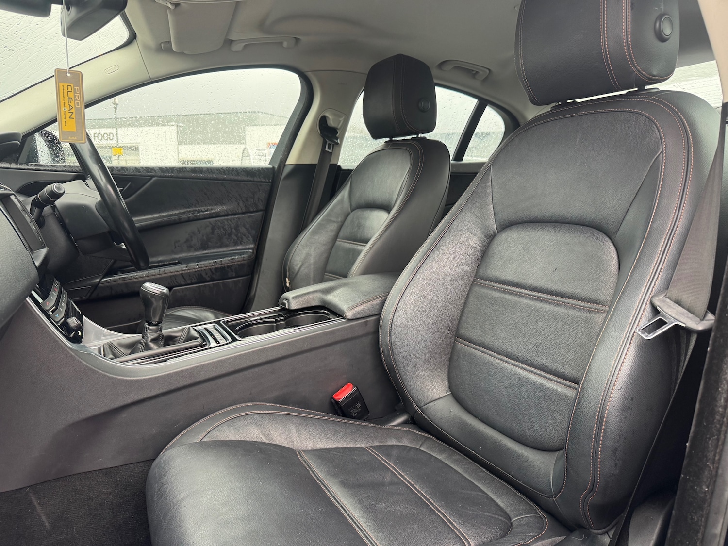 Used Jaguar XE 2015 for sale - 77159871: Photo 15