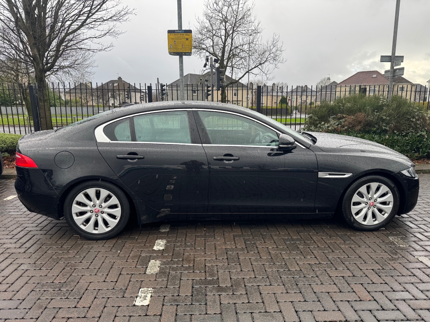 Used Jaguar XE 2015 for sale - 77159871: Photo 4