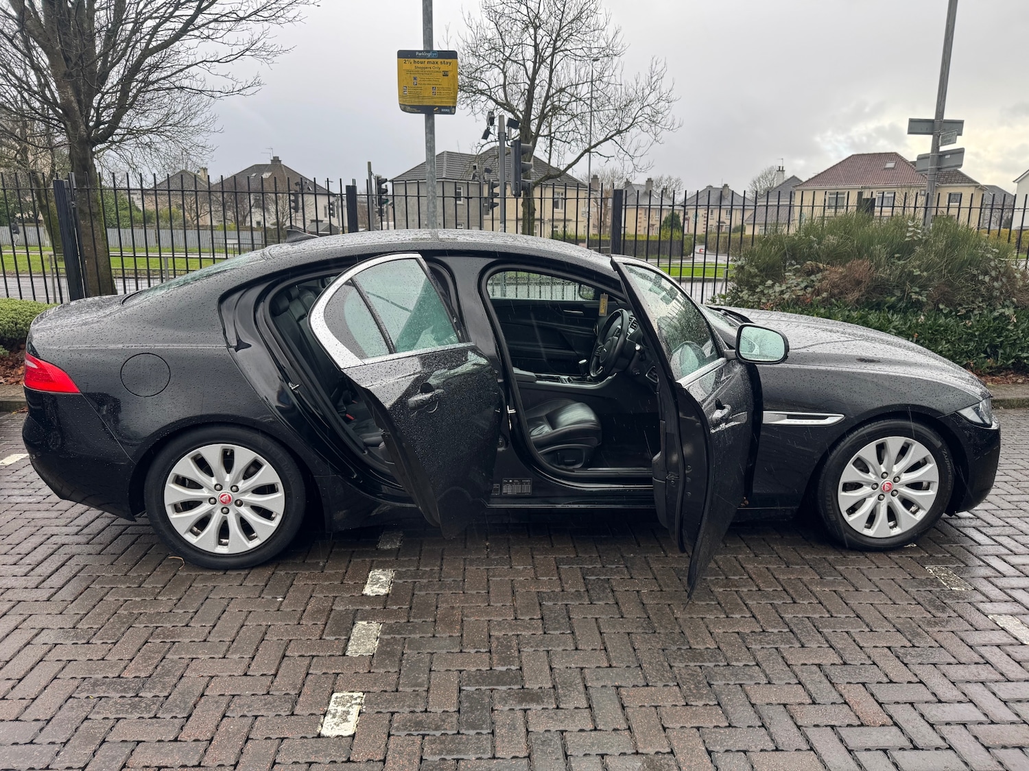 Used Jaguar XE 2015 for sale - 77159871: Photo 5