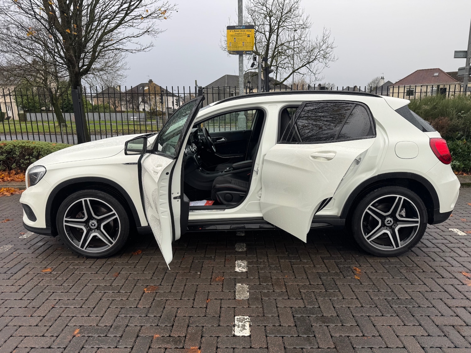 Used Mercedes-Benz GLA 2015 for sale - 76566369: Photo 6