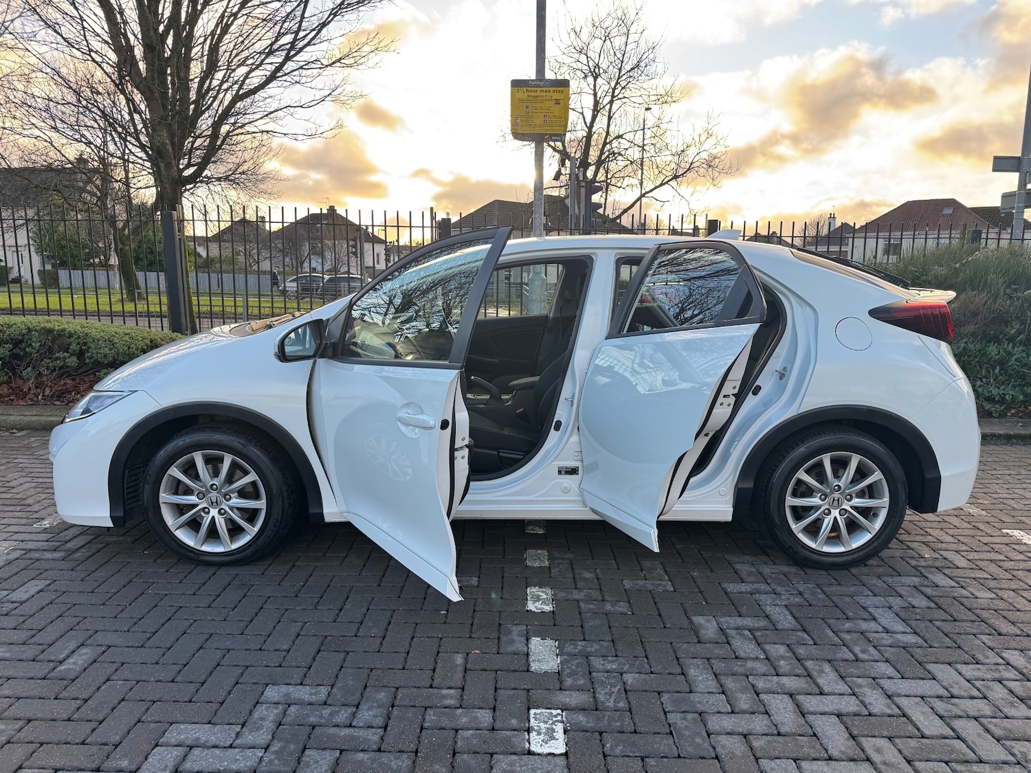 Used Honda Civic 2016 for sale - 76778130: Photo 6