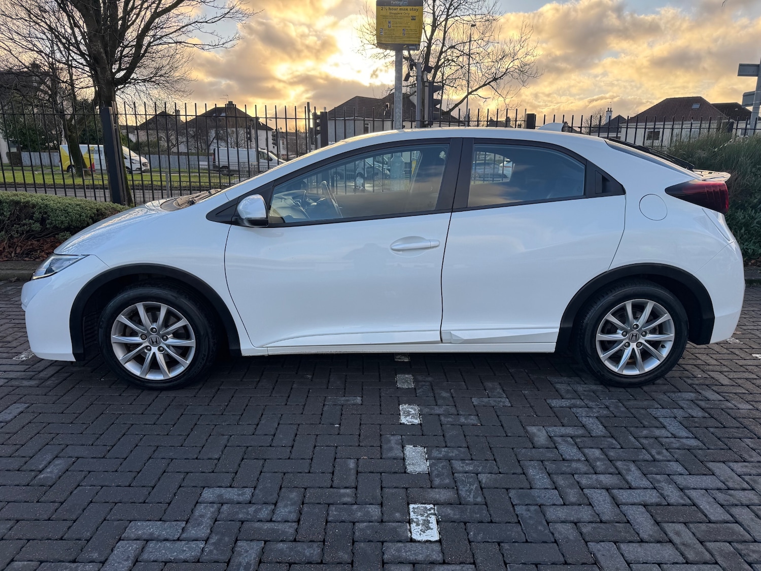 Used Honda Civic 2016 for sale - 76778130: Photo 7