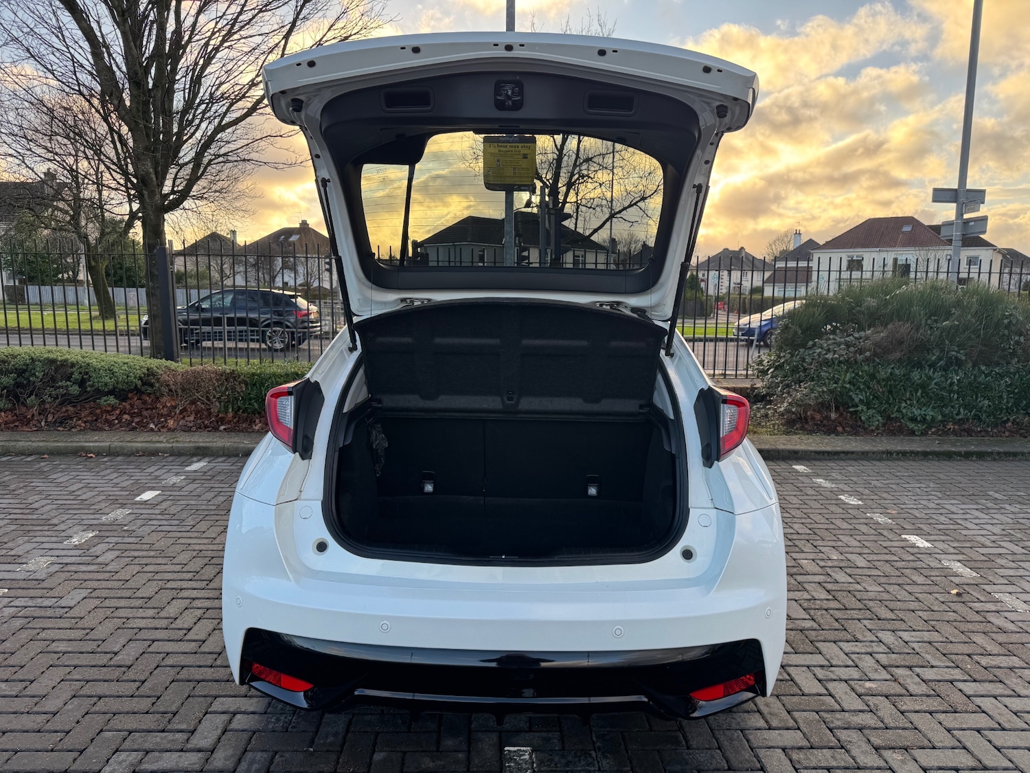 Used Honda Civic 2016 for sale - 76778130: Photo 9