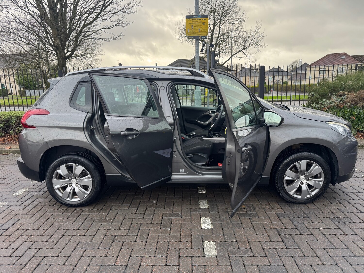 Used Peugeot 2008 2018 for sale - 76892620: Photo 5