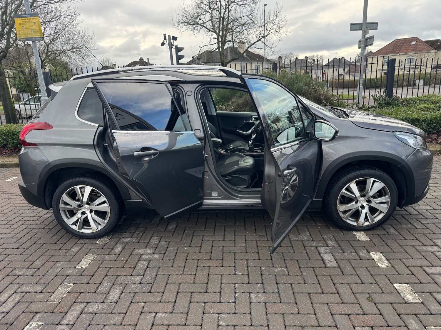 Used Peugeot 2008 2016 for sale - 77519552: Photo 5