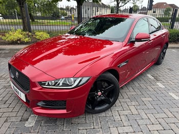 Used Jaguar XE 2017 for sale - 79720685: Photo