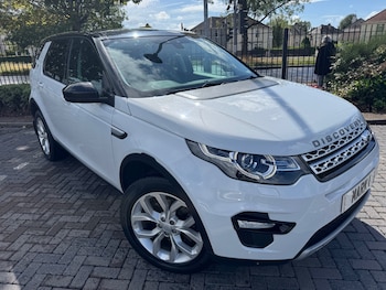 Used Land Rover Discovery Sport 2017 for sale - 75702793: Photo