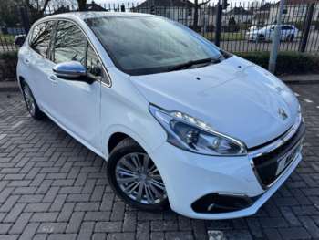 Used Peugeot 208 2015 for sale - 74248095: Photo