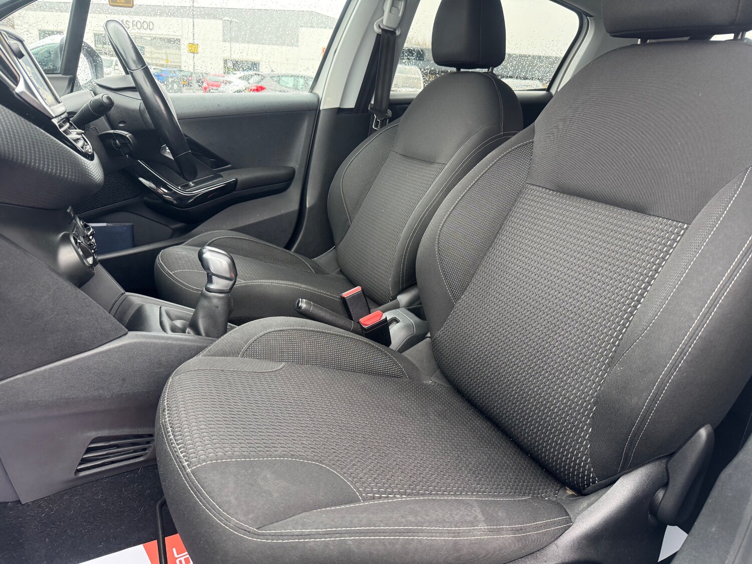 Used Peugeot 208 2017 for sale - 77461653: Photo 15