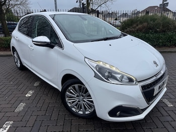 Used Peugeot 208 2017 for sale - 77461653: Photo