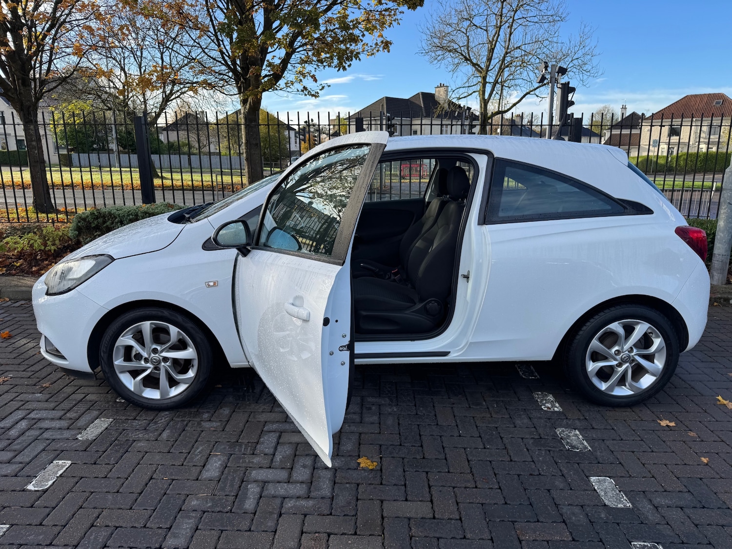 Used Vauxhall Corsa 2015 for sale - 76322077: Photo 6