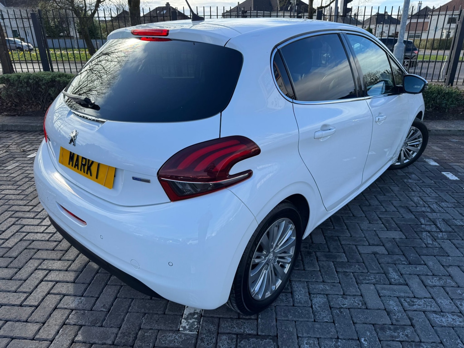Used Peugeot 208 2016 for sale - 76430623: Photo 8