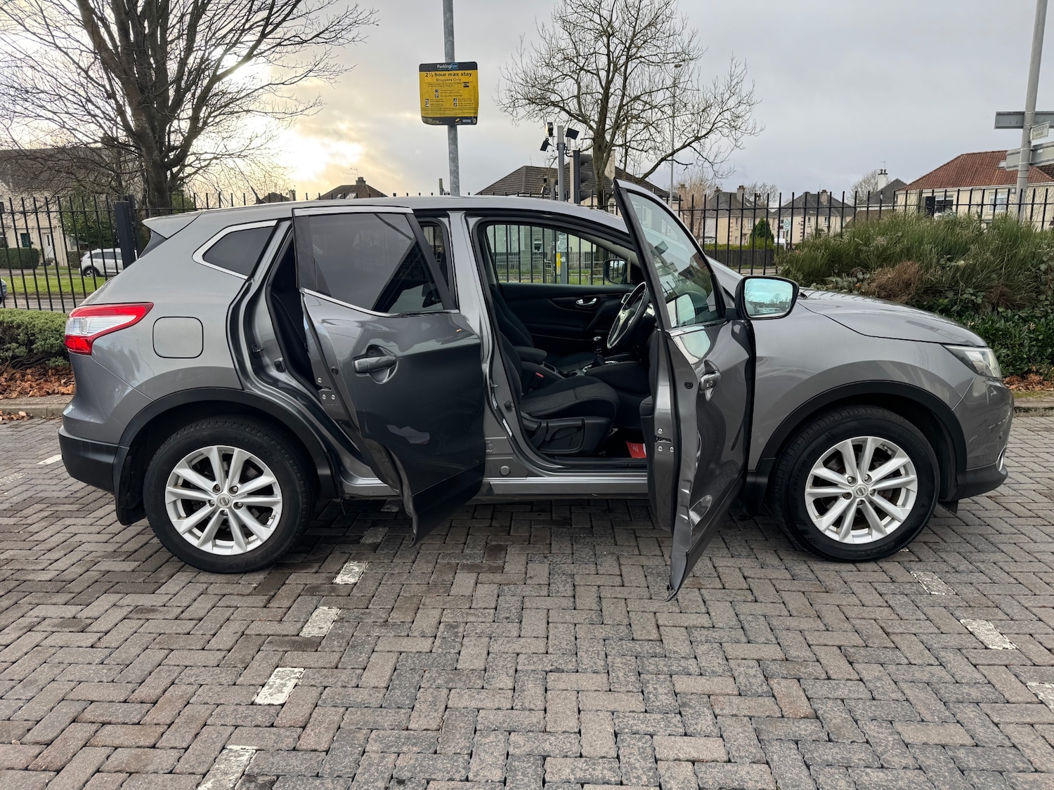 Used Nissan Qashqai 2014 for sale - 76735846: Photo 5