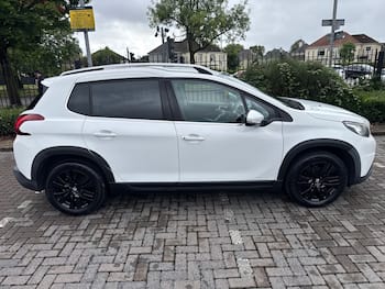 Used Peugeot 2008 2016 for sale - 79826937: Photo