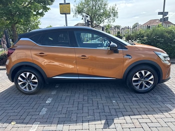 Used Renault Captur 2021 for sale - 79163165: Photo