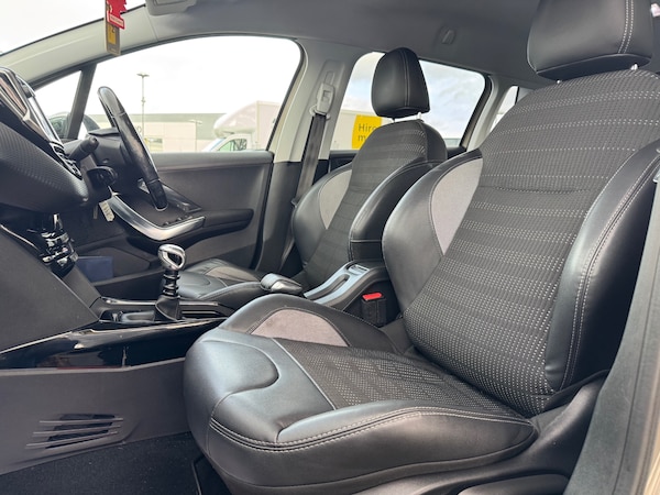 Used Peugeot 2008 2015 for sale - 76220639: Photo 16