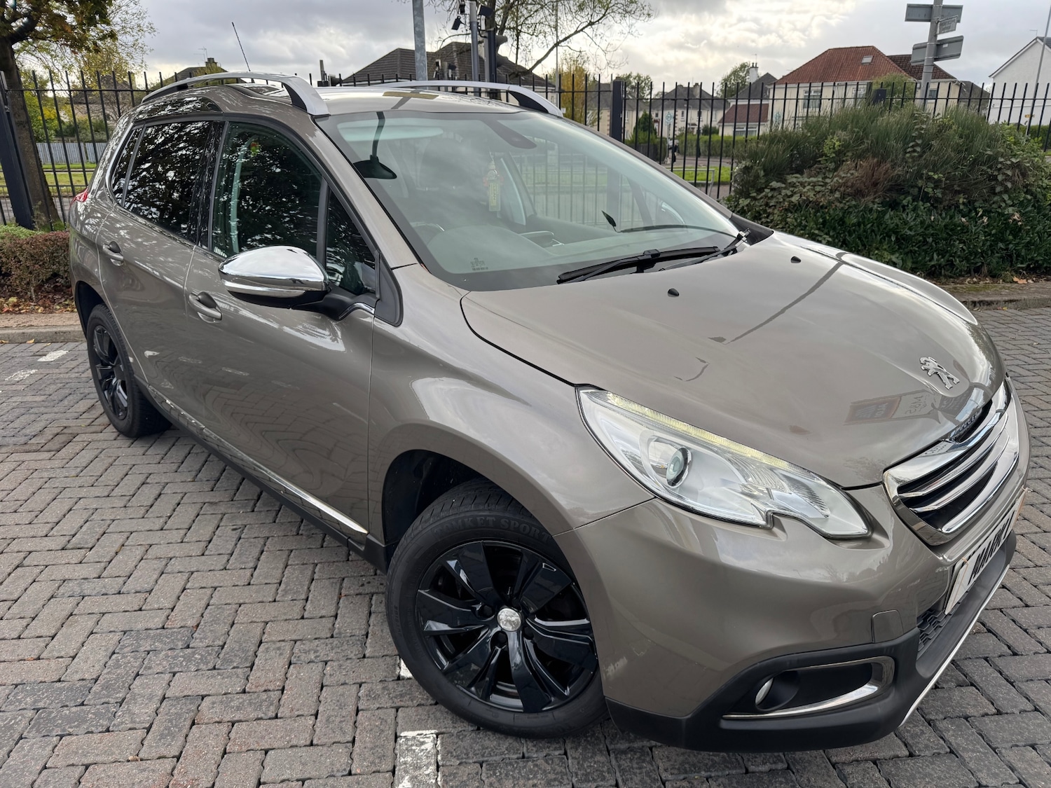 Used Peugeot 2008 2015 for sale - 76220639: Photo 3