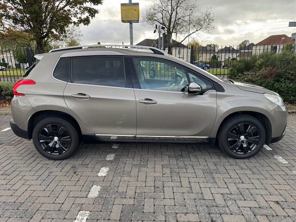 Used Peugeot 2008 2015 for sale - 76220639: Photo 4