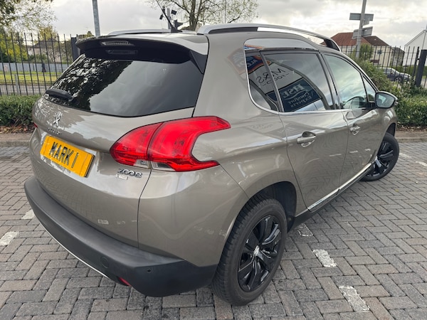 Used Peugeot 2008 2015 for sale - 76220639: Photo 8