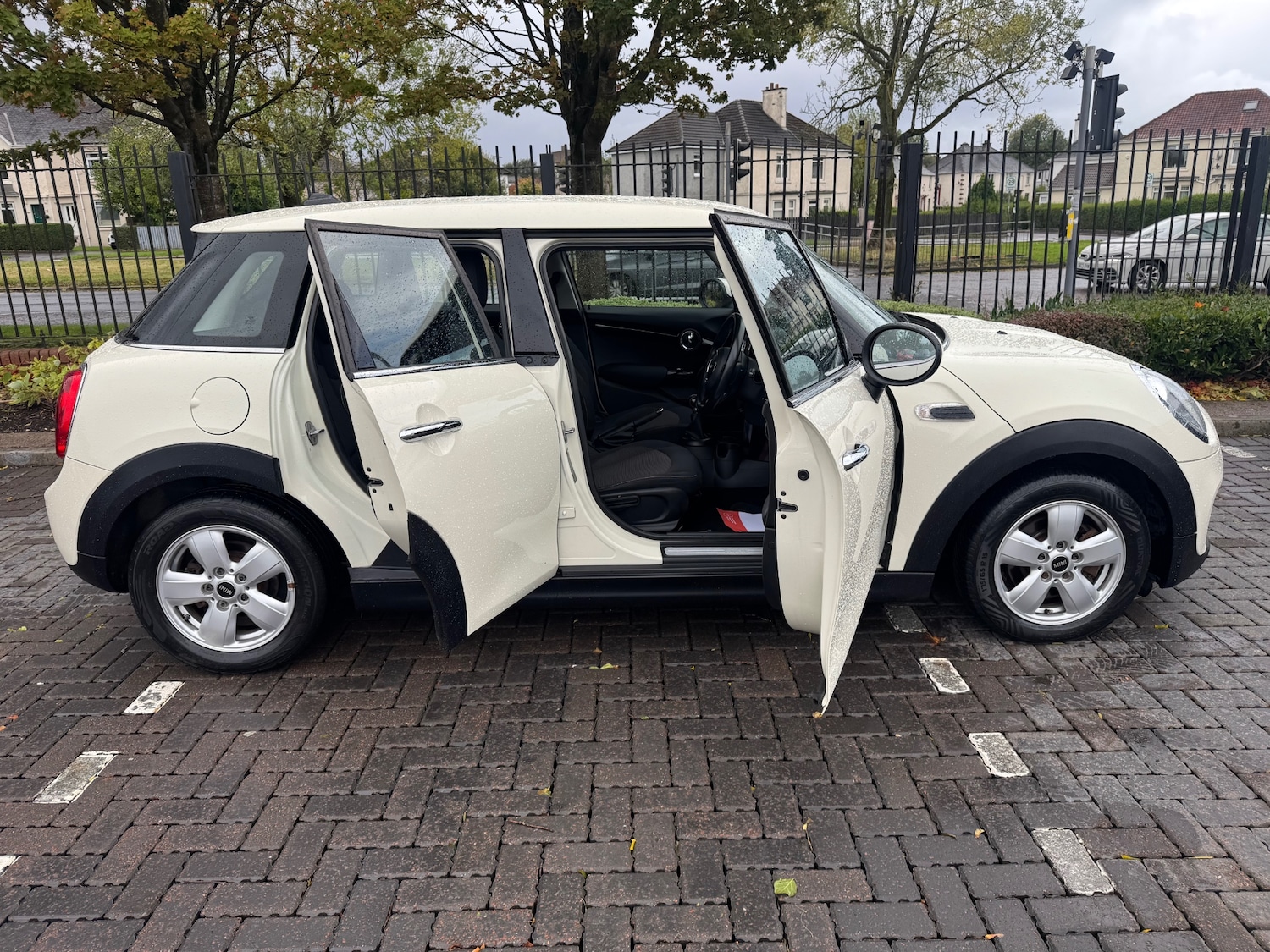 Used MINI Hatch 2015 for sale - 77590499: Photo 5