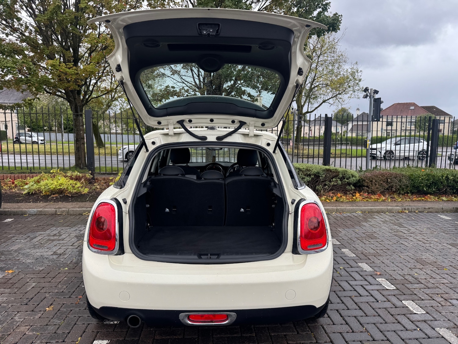 Used MINI Hatch 2015 for sale - 76170857: Photo 8