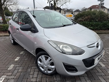 Used Mazda Mazda2 2012 for sale - 77677493: Photo